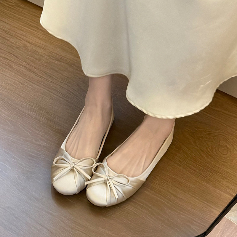 Women'S Shoes For Flat Feet - 2026 Yeni Fiyonklu Saten Sığ Tek