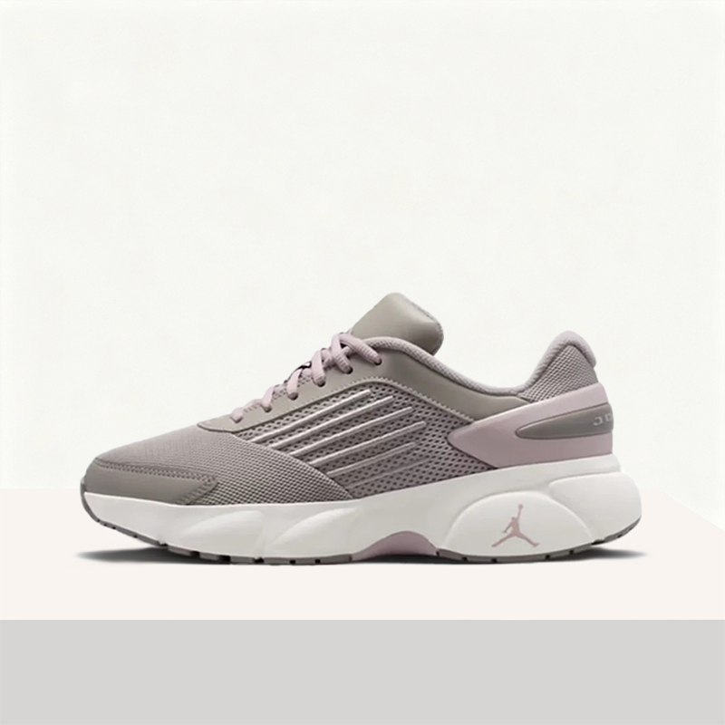 Women'S Shoes Nike Jordan - Nike Jordan TRUNNER FLOW: Rahat, Çok
