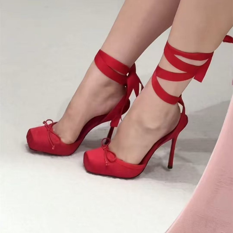 Kırmızı Yüksek Topuklu Ayakkab - Ankle Strap Heels incelemesi ve fiyatı