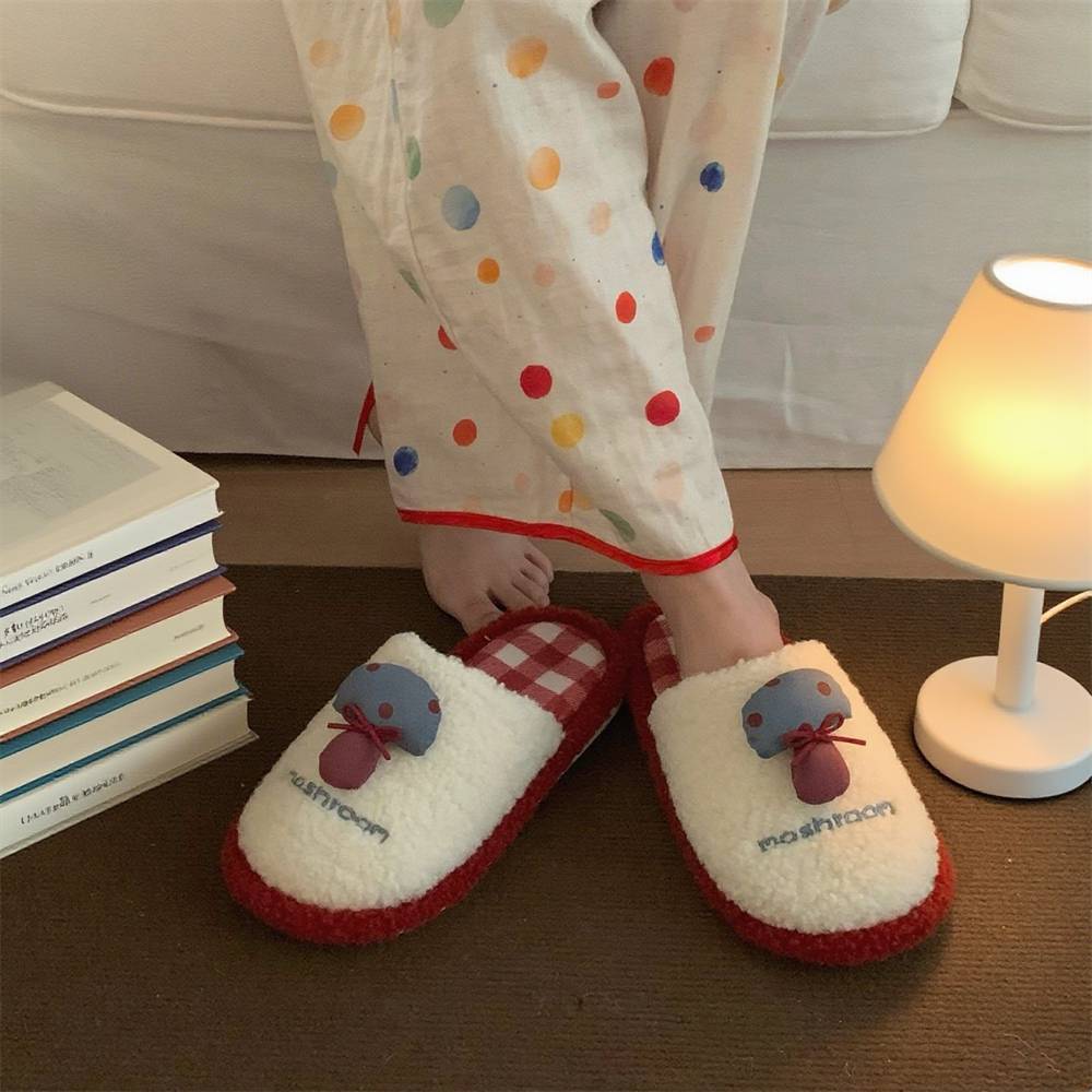 Kadın Mantar Terlikleri Beyaz  - Fluffy Fur Slipper incelemesi ve fiyatı